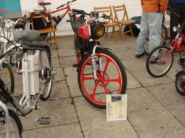 Motorower elektryczny
