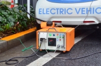 Mitsubishi i-MiEV zasila sygnalizację świetlną w Tokio