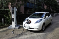 Car Charging Group zaoferuje integrację szybkich ładowarek Nissana z siecią Blink